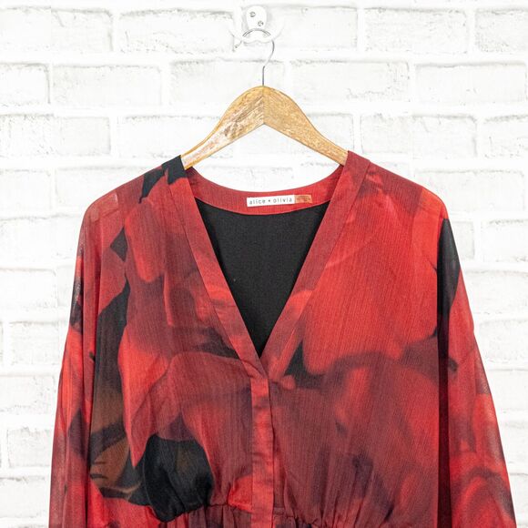 Alice + Olivia Women's V-neck Blouse Red Black Rose Size Medium - Picture 6 of 8
